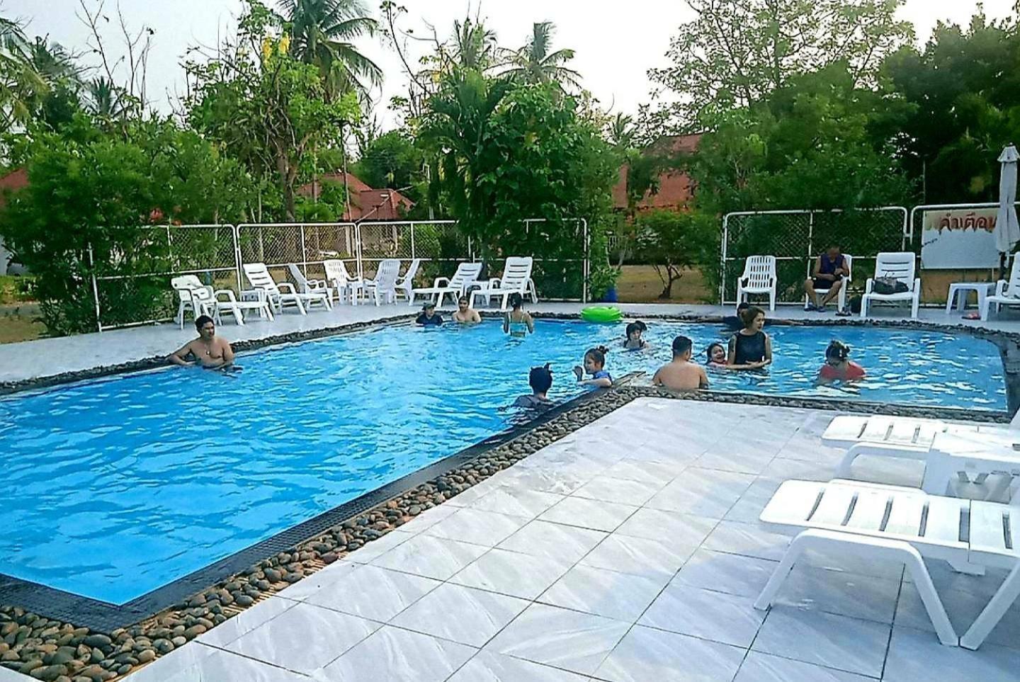 Baan Golden Resort & Residences Сам Рой Йот Екстериор снимка