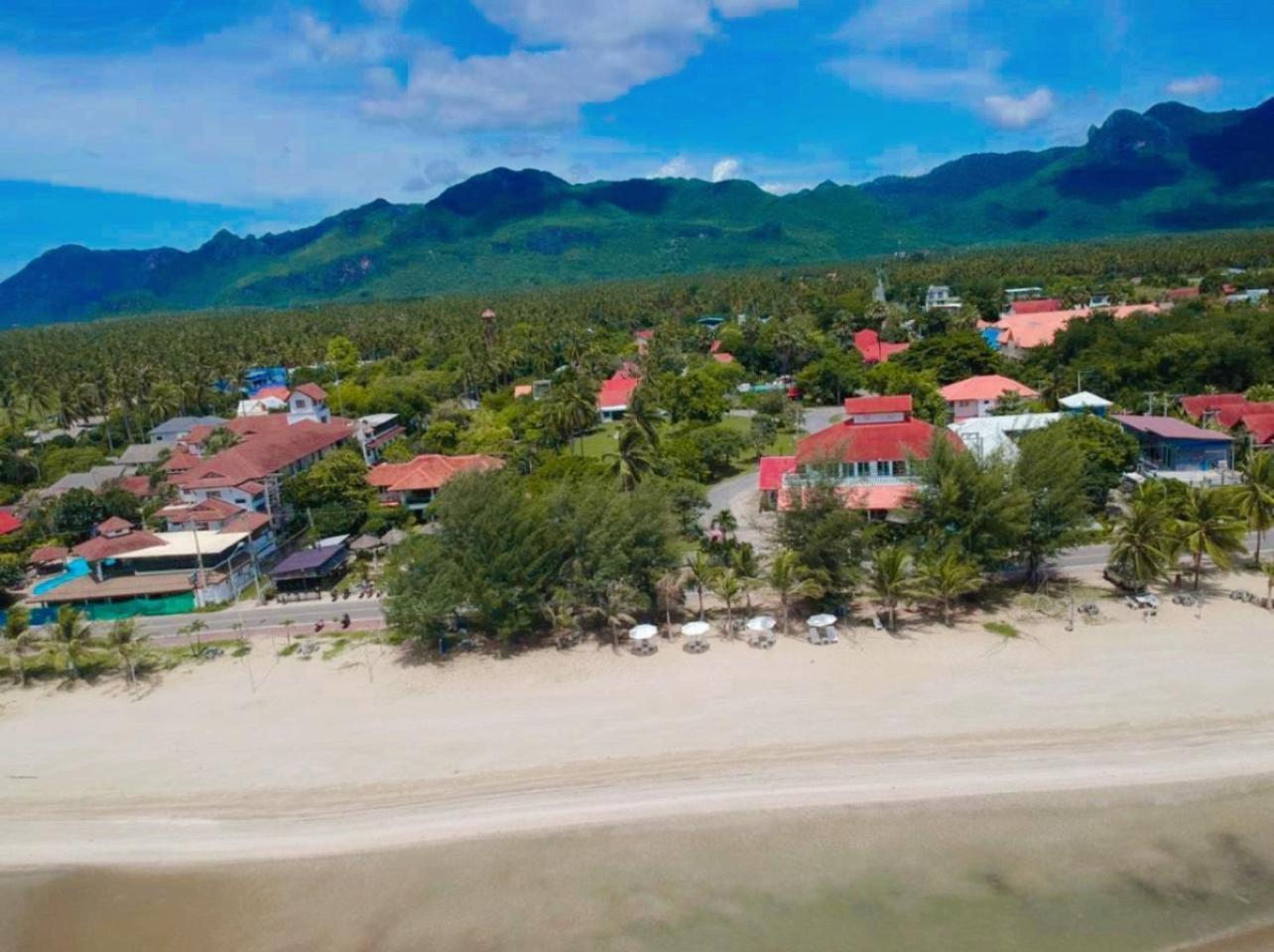 Baan Golden Resort & Residences Сам Рой Йот Екстериор снимка