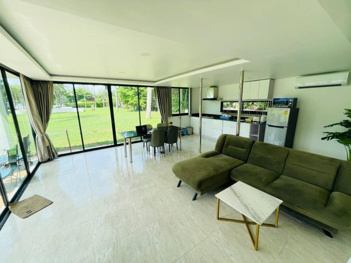 Baan Golden Resort & Residences Сам Рой Йот Екстериор снимка