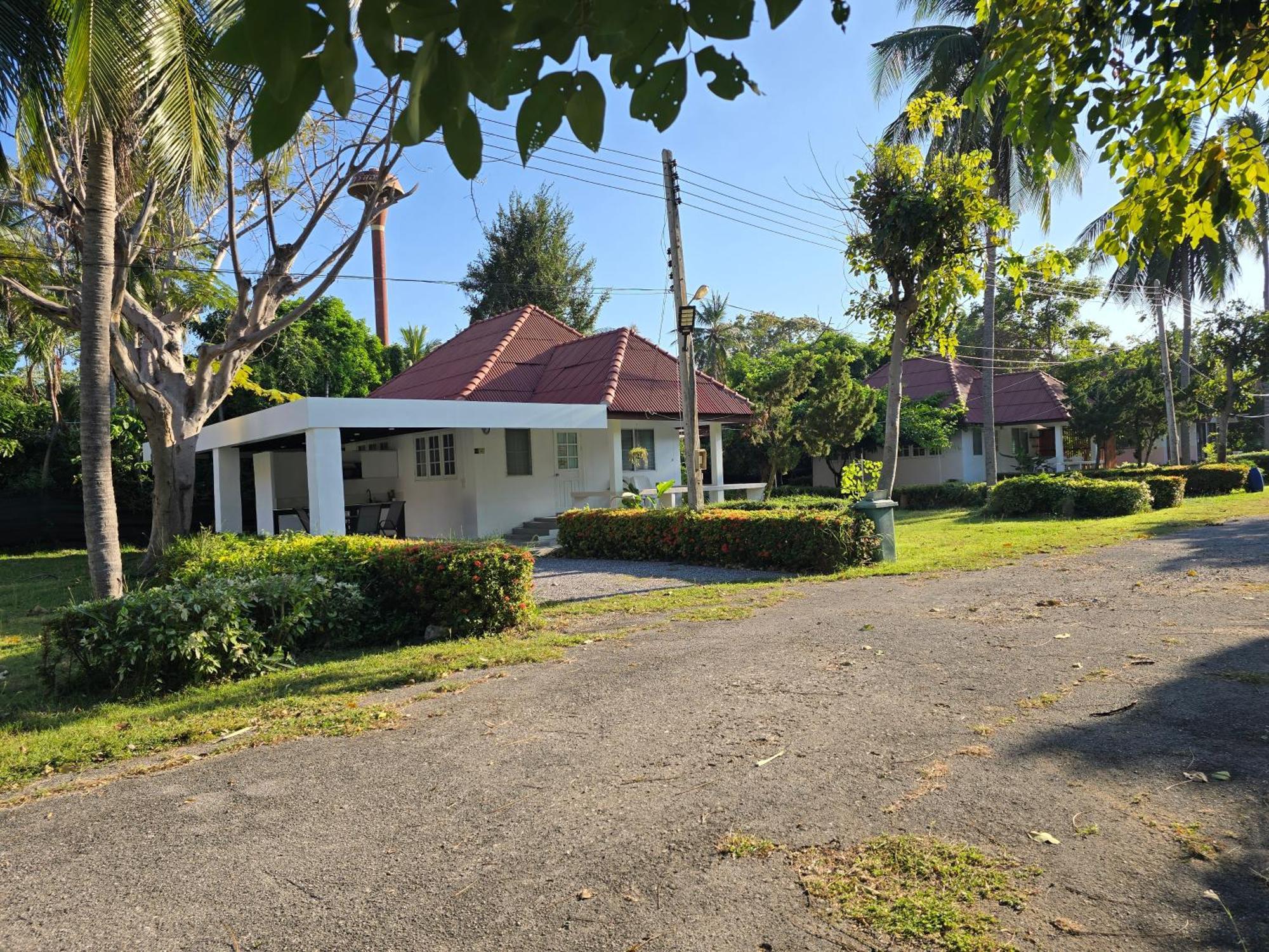 Baan Golden Resort & Residences Сам Рой Йот Екстериор снимка